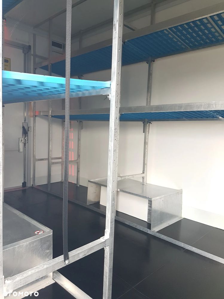 Iveco DAILY KONTENER NISKOPODŁOGOWY 4,43x2,23x2,42 SKLEP FOODTRUCK BAR KLIMA KONIOWÓZ KAMPER - 38