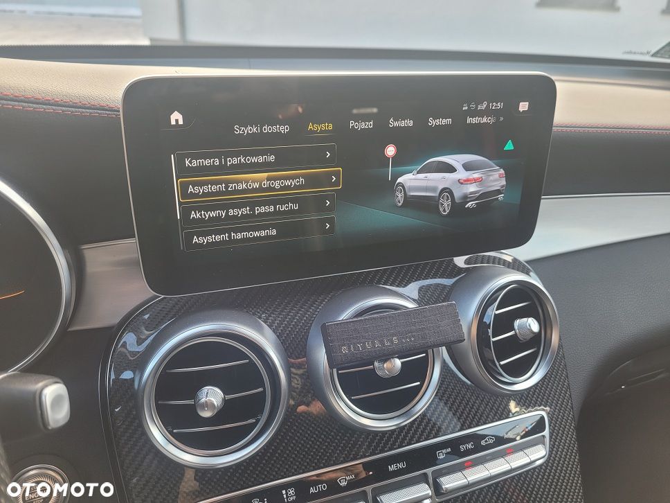 Mercedes-Benz GLC - 13