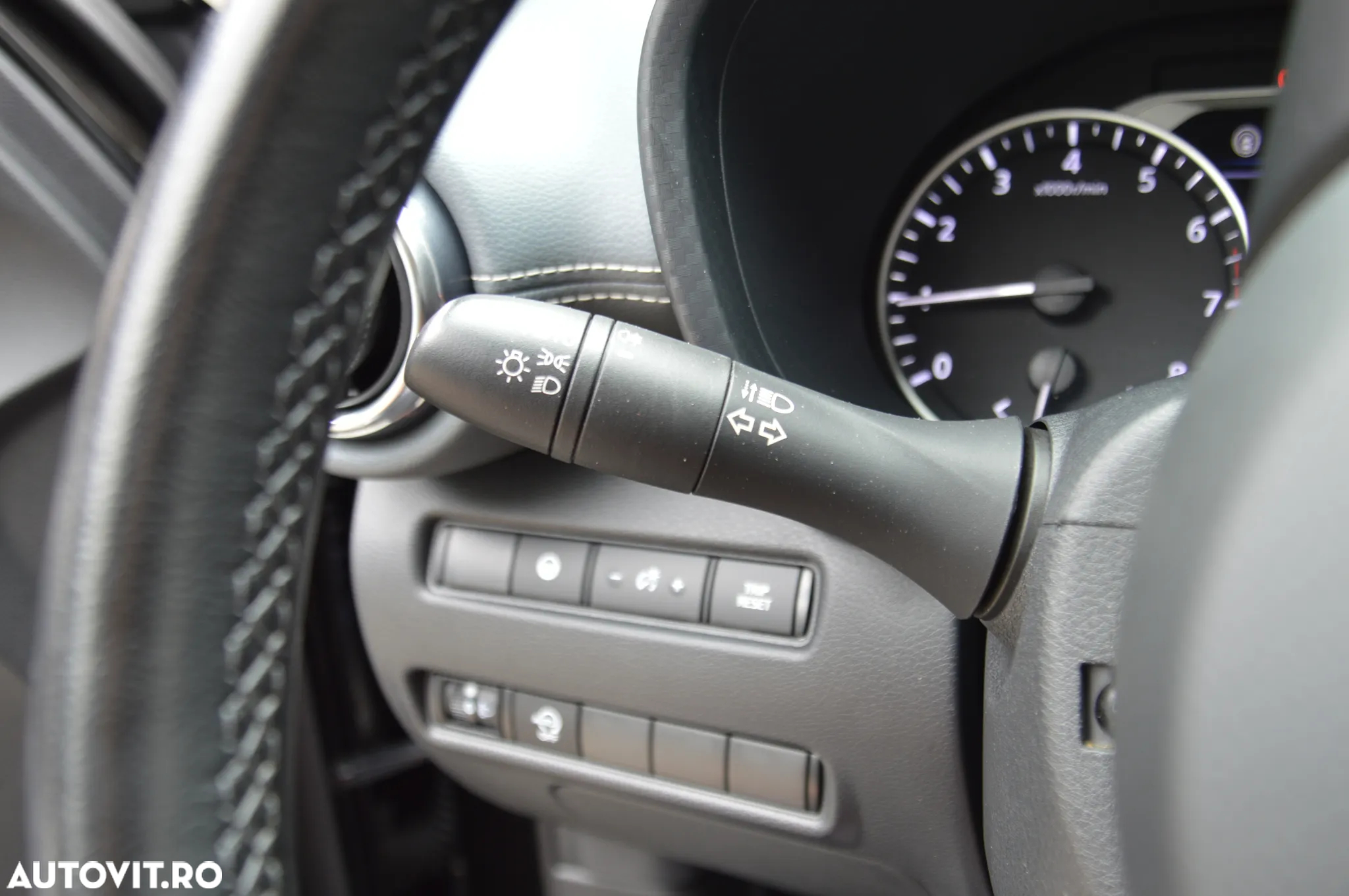Nissan Juke DIG-T DCT N-Connecta - 31