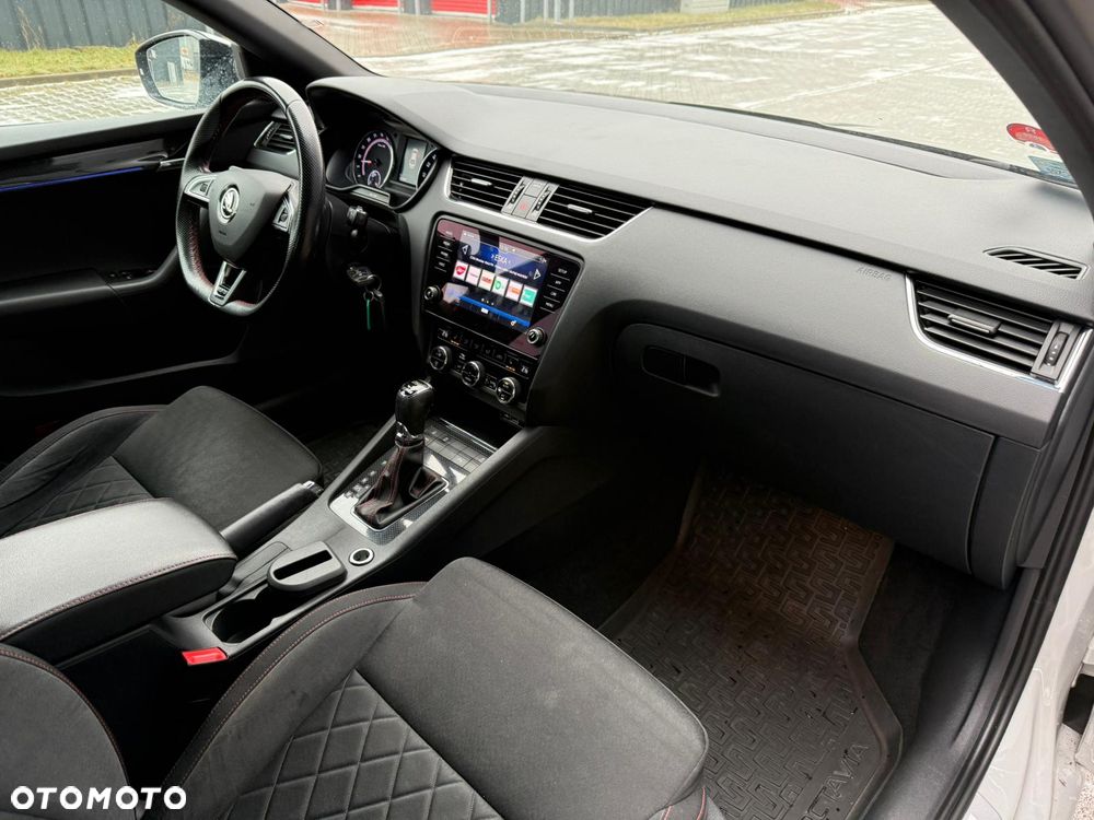 Skoda Octavia 2.0 TDI RS DSG - 7