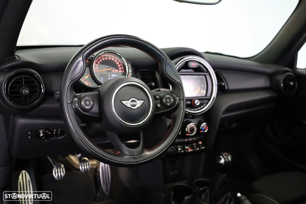 MINI Cabrio One Sport Edition - 6