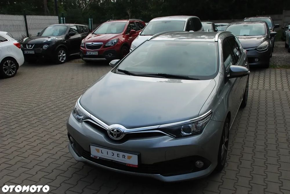 Toyota Auris 1.6 D-4D Edition-S - 1