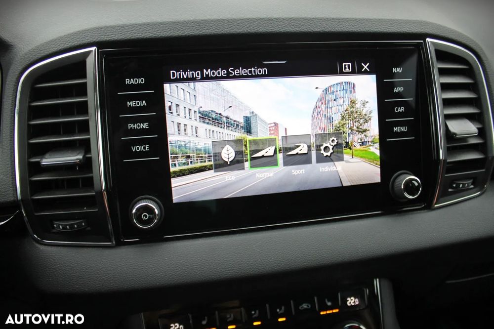 Skoda Karoq 2.0 TDI DSG Sportline - 9