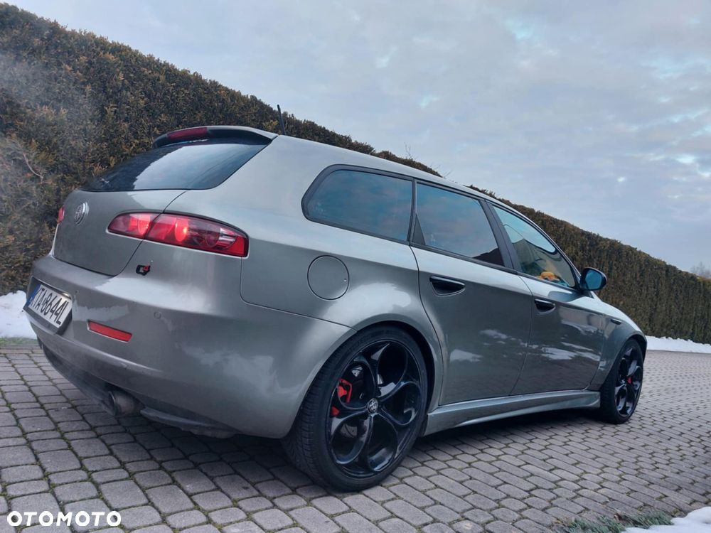Alfa Romeo 159 - 2