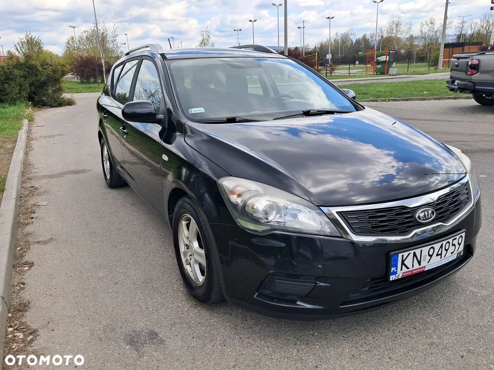 Kia Ceed 1.4 Comfort + - 5