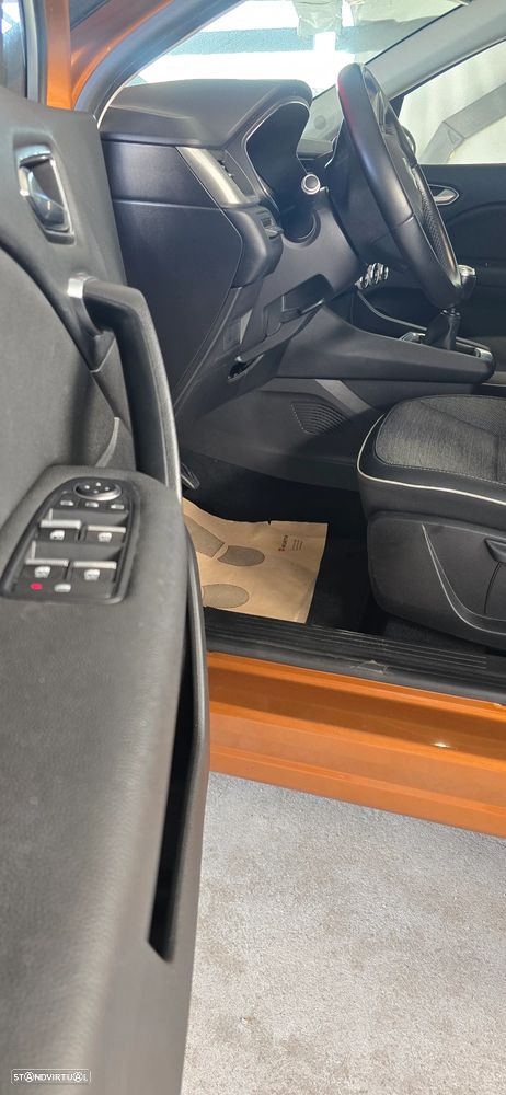 Renault Captur 1.0 TCe Exclusive - 5