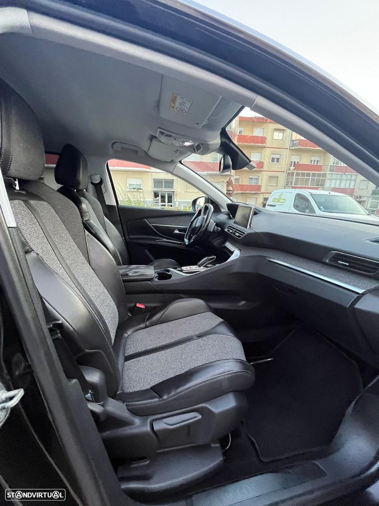 Peugeot 5008 BlueHDI 130 EAT8 Allure Pack - 11