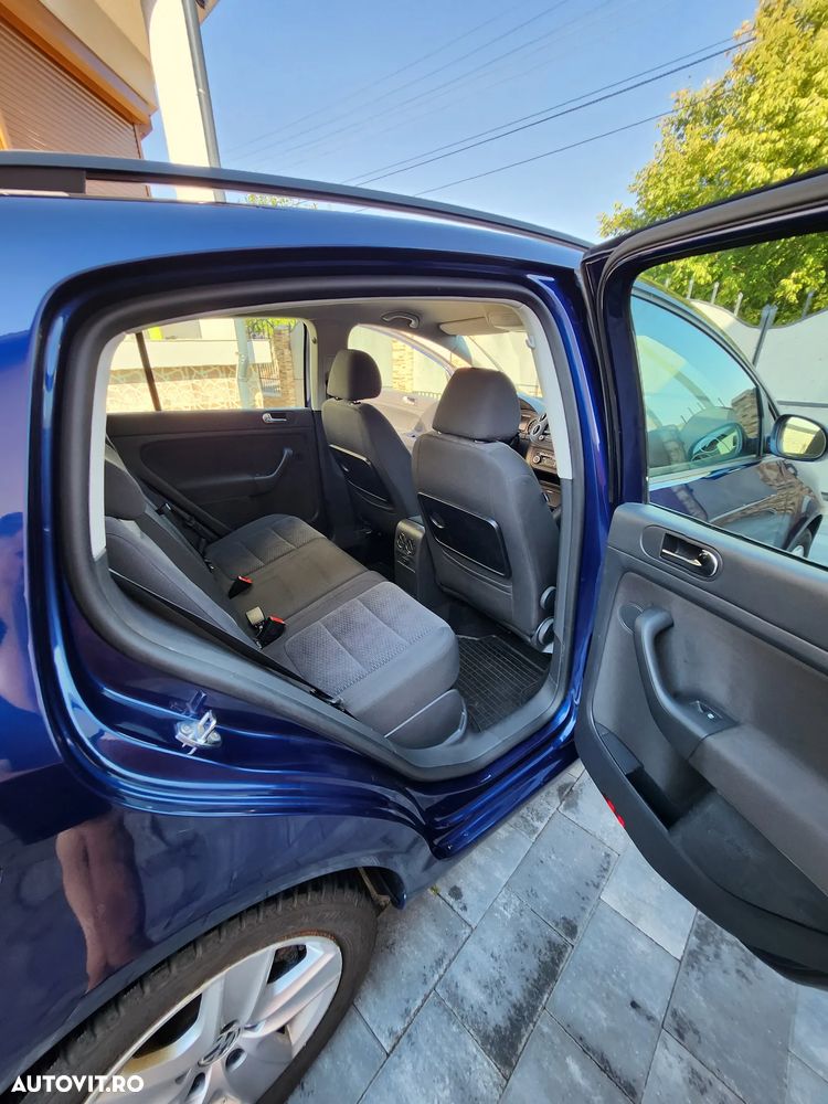 Volkswagen Golf Plus - 11