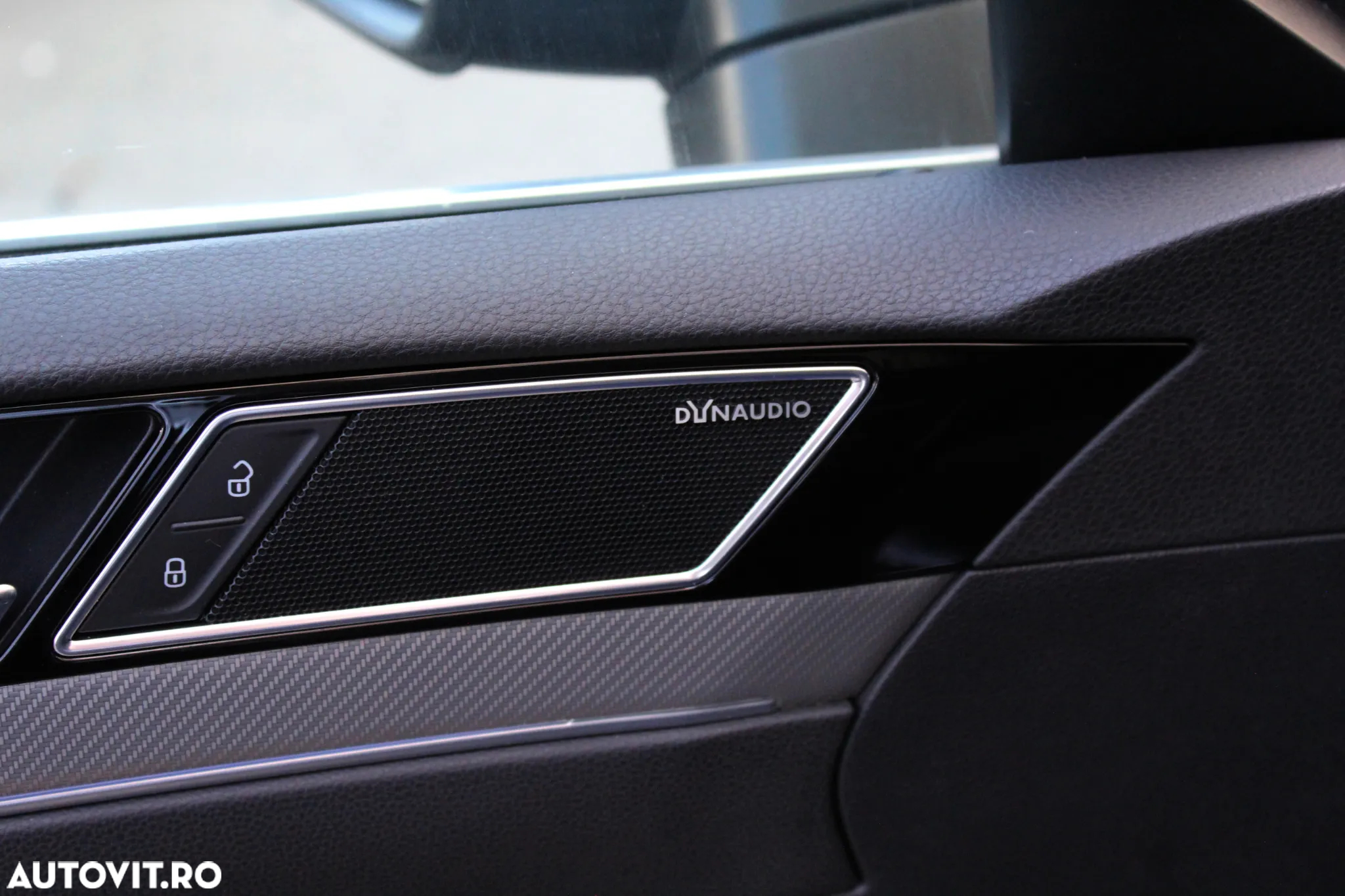 Volkswagen ARTEON 2.0 TDI DSG 4Motion R-Line - 19