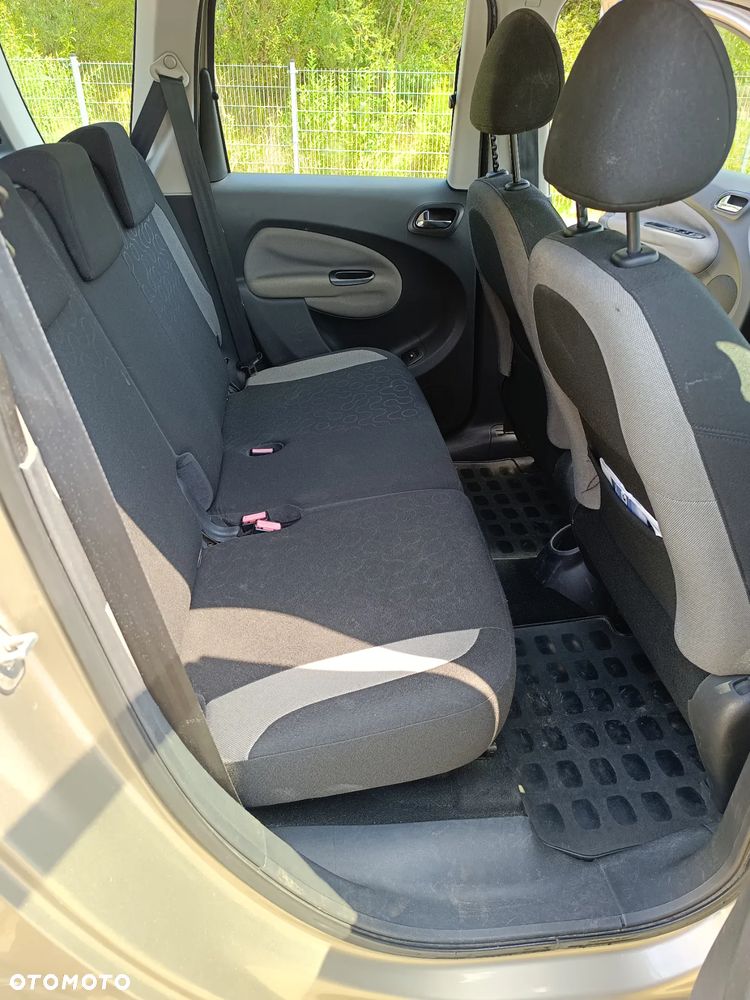 Citroën C3 Picasso 1.4i Attraction - 31