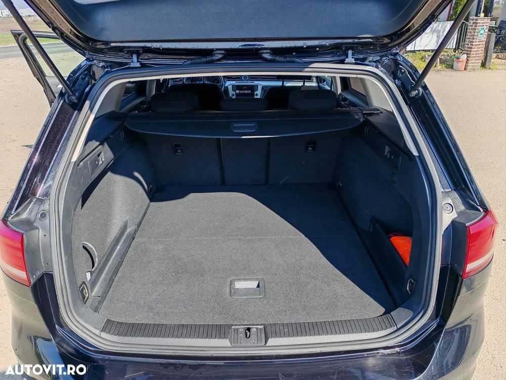 Volkswagen Passat - 3