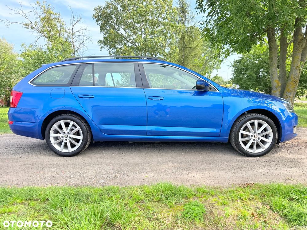 Skoda Octavia 2.0 TDI DSG Ambition - 35