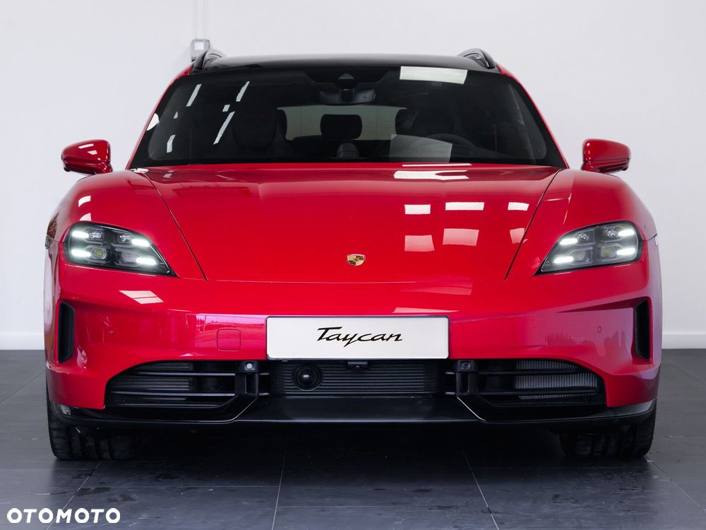 Porsche Taycan - 11