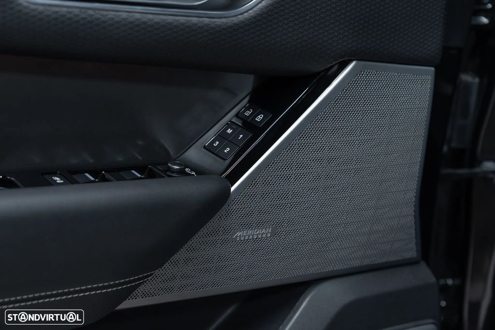 Land Rover Range Rover Velar P400e R-Dynamic SE - 24