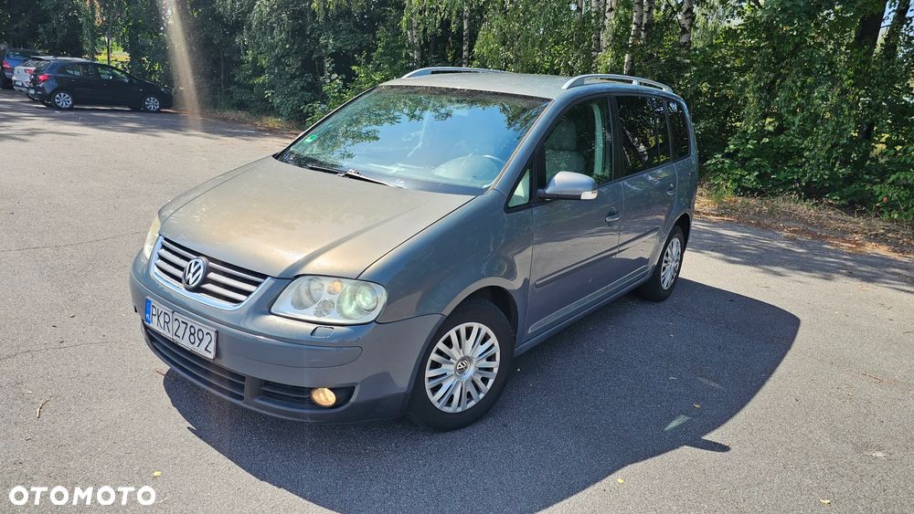 Volkswagen Touran 2.0 TDI Highline DSG - 9