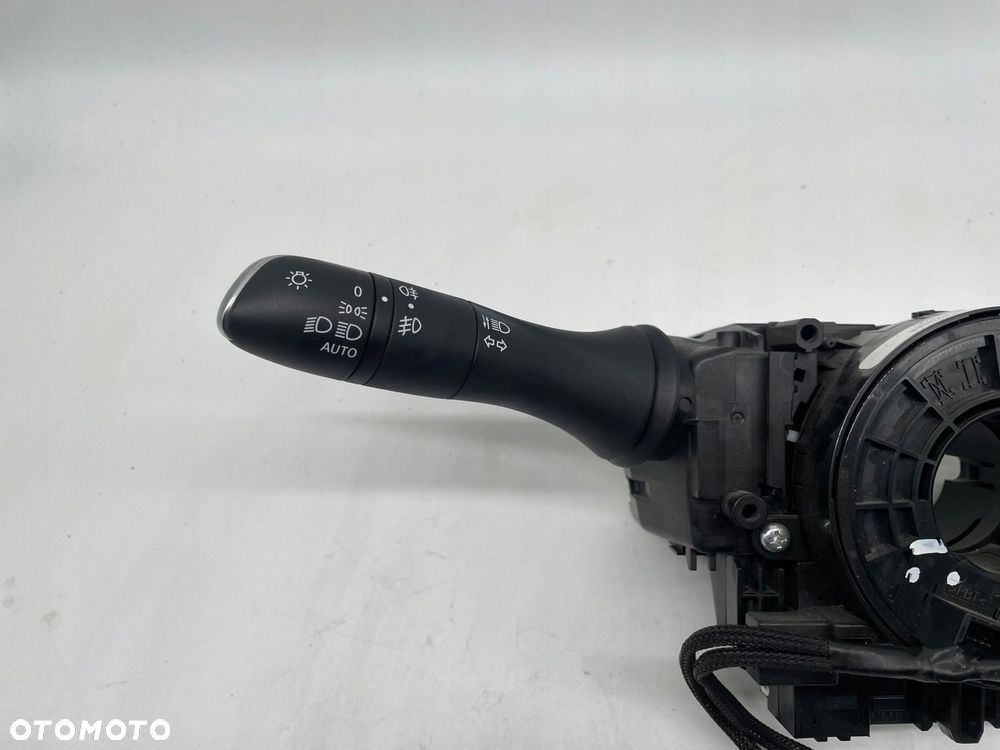 renault megane iv manetka przełącznik kierunkowskazów 255676466r - 2