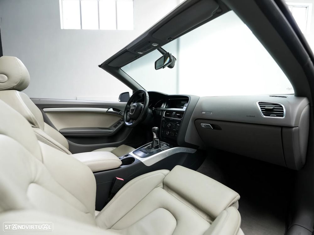 Audi A5 Cabrio 2.0 TDi - 12