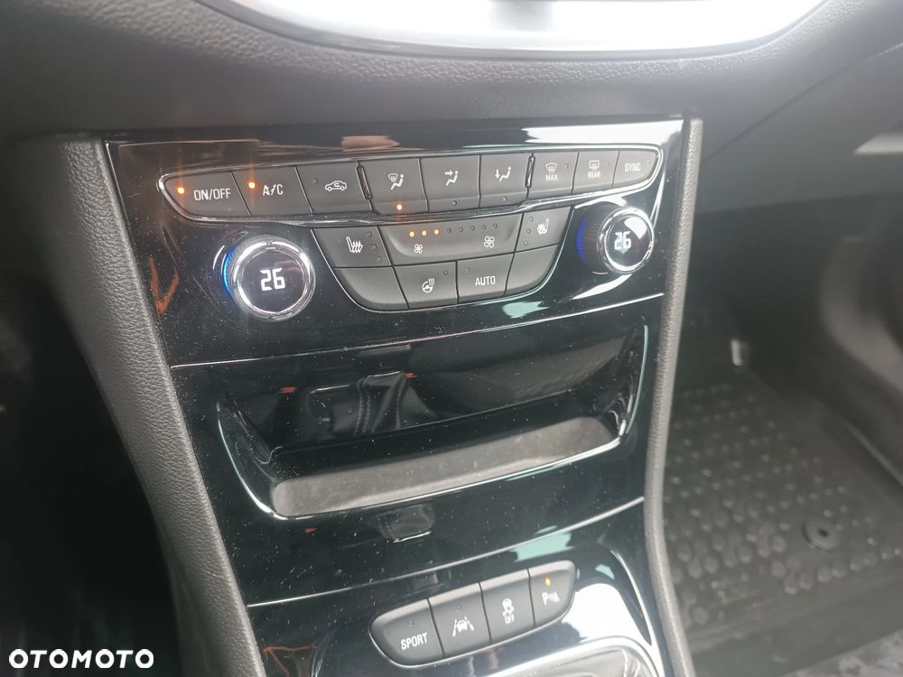 Opel Astra 1.4 T GPF Dynamic S&S - 13