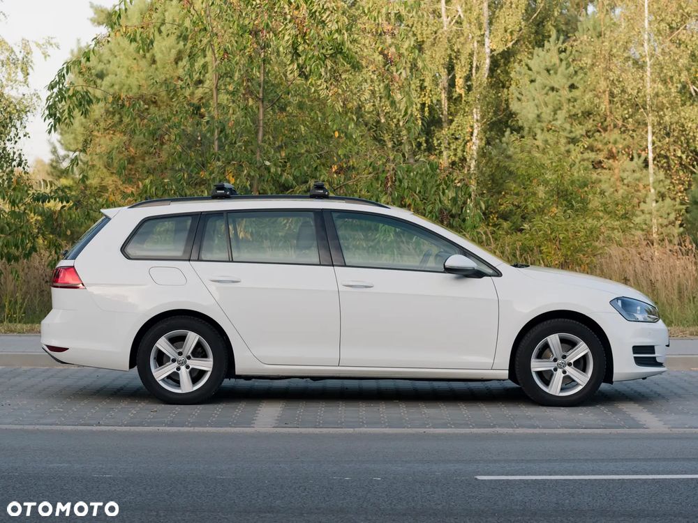 Volkswagen Golf - 6