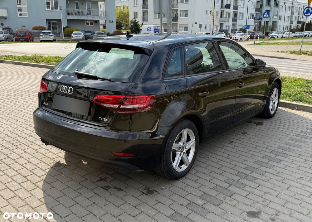Audi A3 Sportback - 3