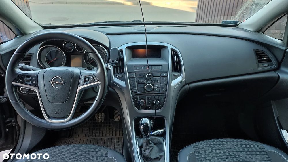 Opel Astra 1.4 T EU6 - 3