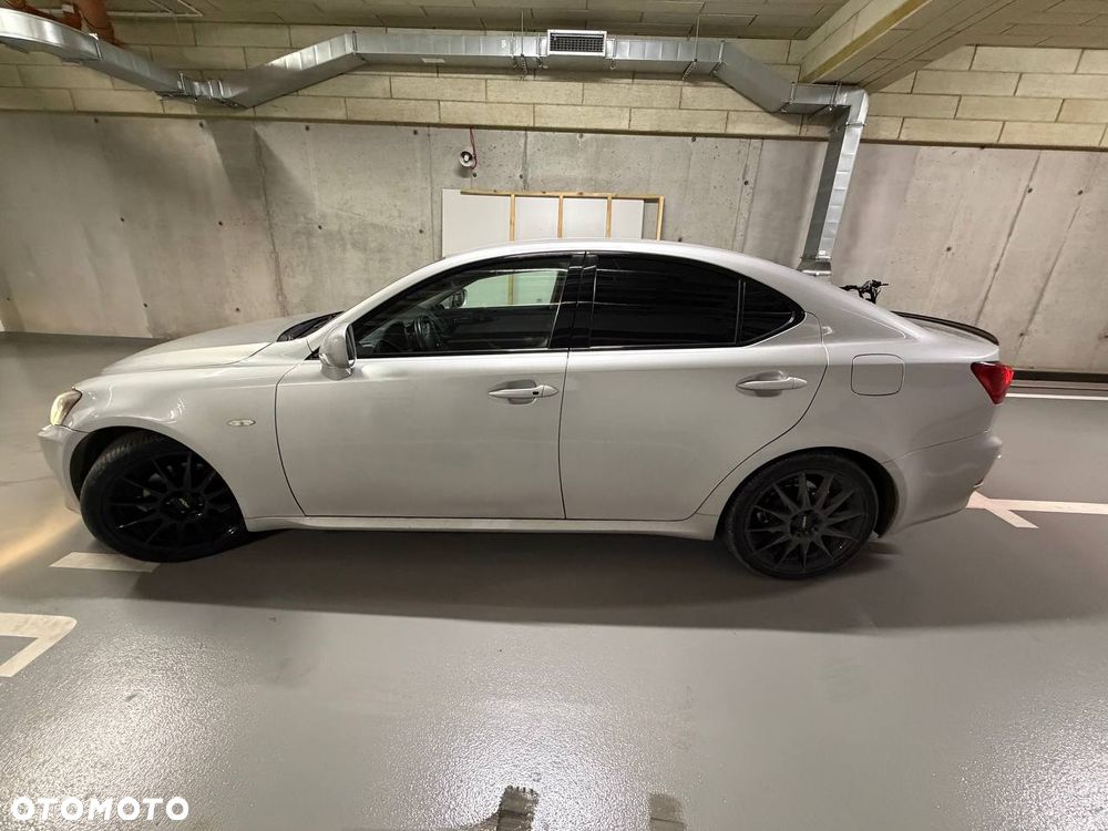 Lexus IS 250 Prestige - 4