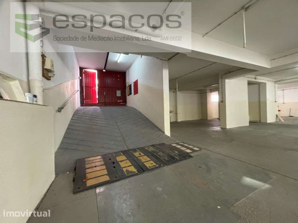 Garagem em Vale Fetal, Sobreda - Grande imagem: 2/16