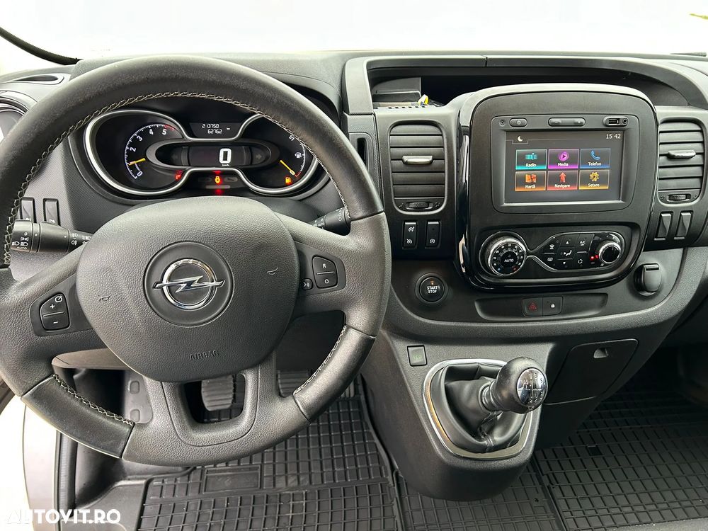 Opel Vivaro - 15