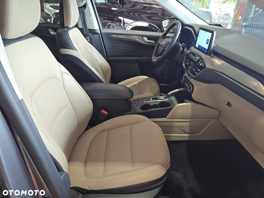 Ford Escape 2.0 EcoBoost AWD Titanium - 12