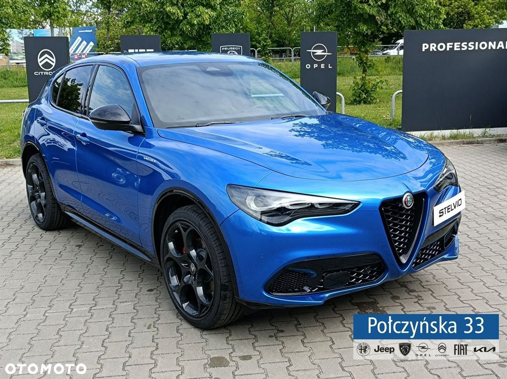 Alfa Romeo Stelvio - 11