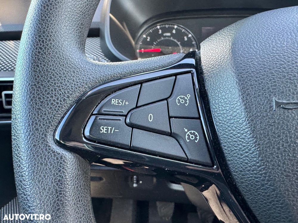 Dacia Logan TCe 90 MT6 Comfort - 14