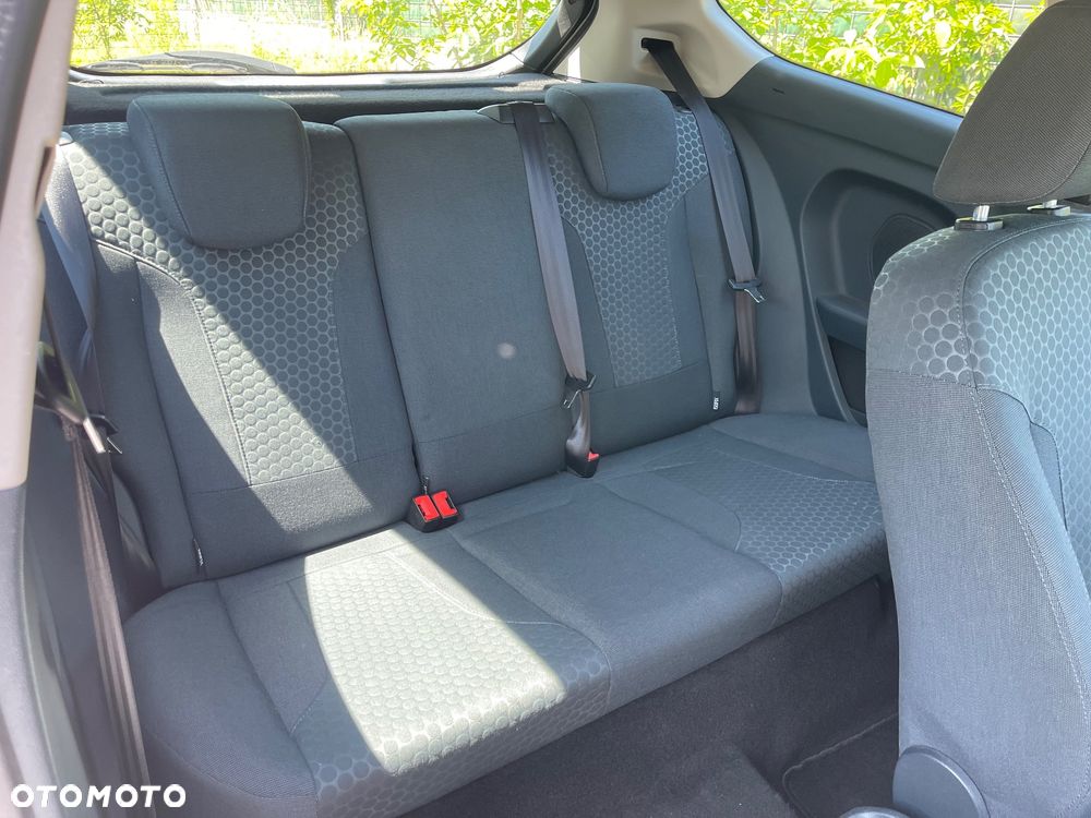 Ford Fiesta - 9