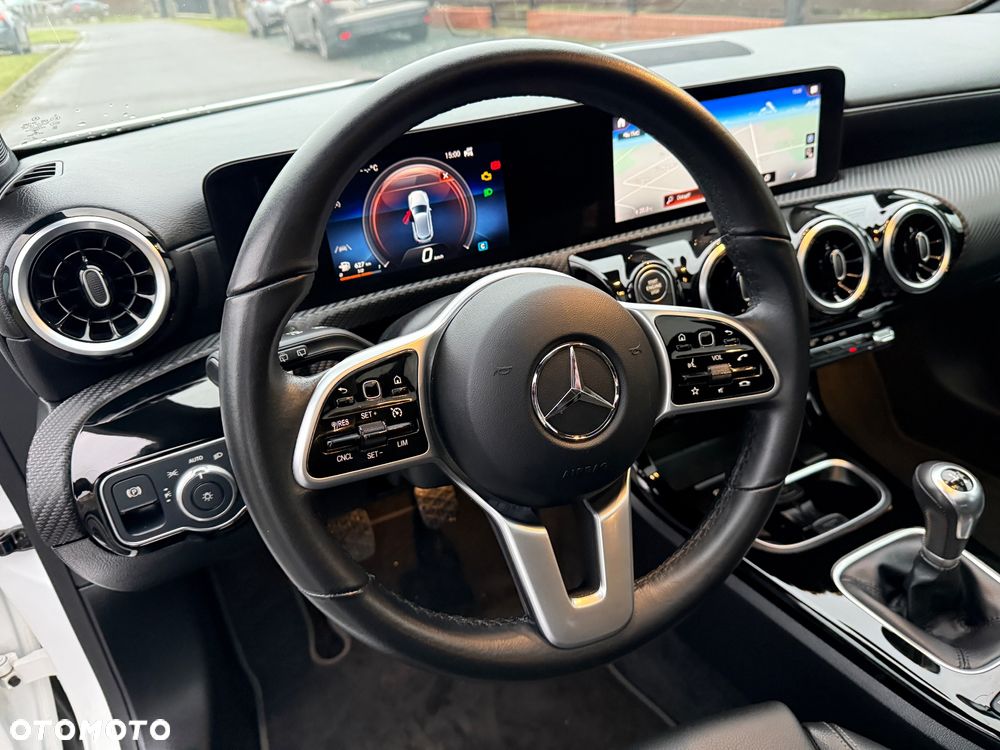 Mercedes-Benz Klasa A 180 d Style - 17