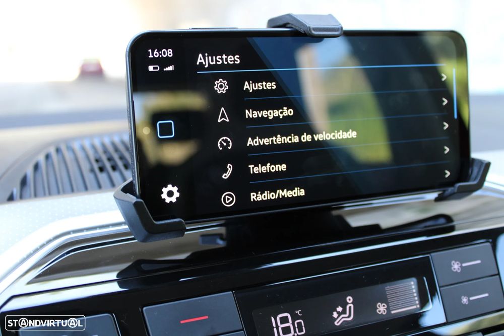 VW Up! 1.0 BMT High Auto - 28