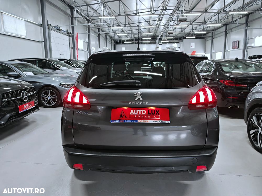 Peugeot 2008 PureTech 130 Stop&Start EAT6 Signature - 26