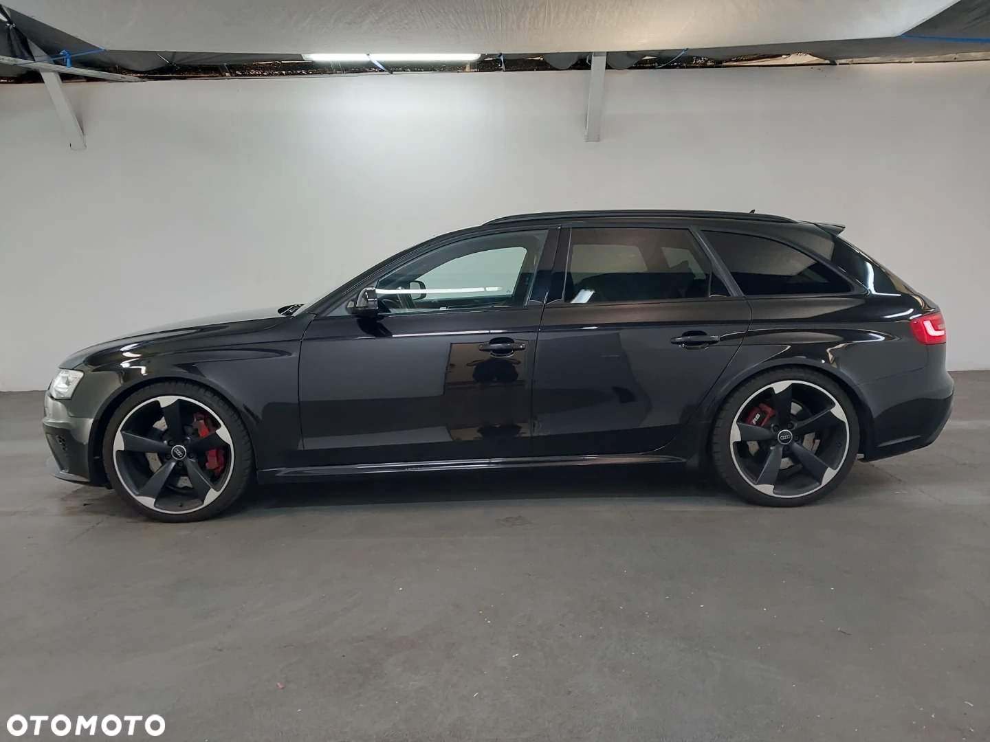 Audi RS4 Avant S tronic - 15