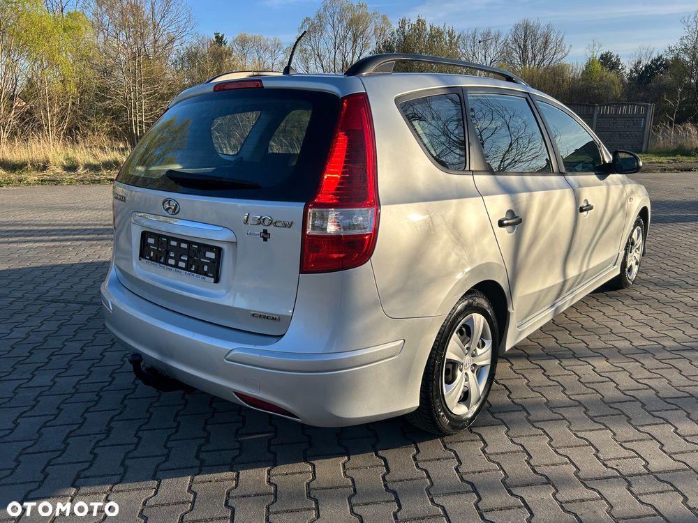 Hyundai i30 i30cw 1.6 CRDi FIFA WM Edition - 7