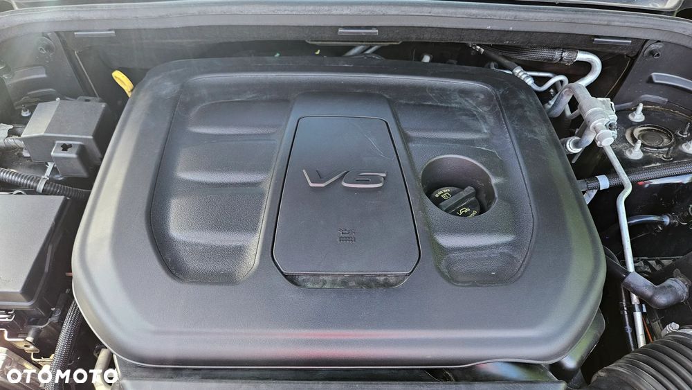 DODGE DURANGO III LIFT 3.6 V6 2016- Górna osłona silnika Pokrywa silnika 05281383 - 1