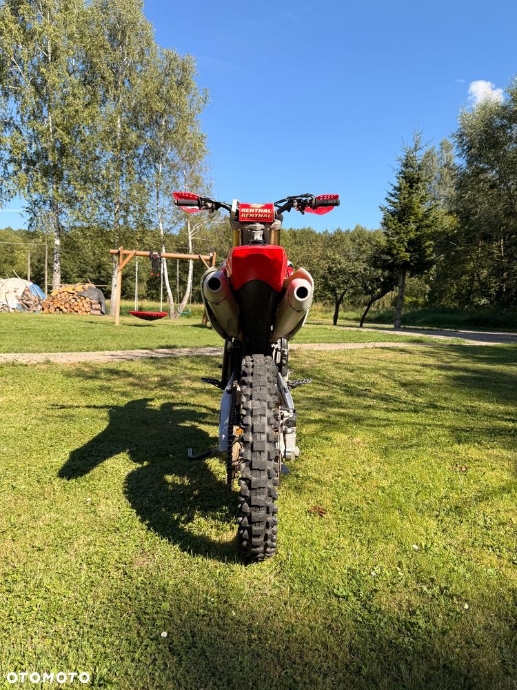Honda CRF - 4