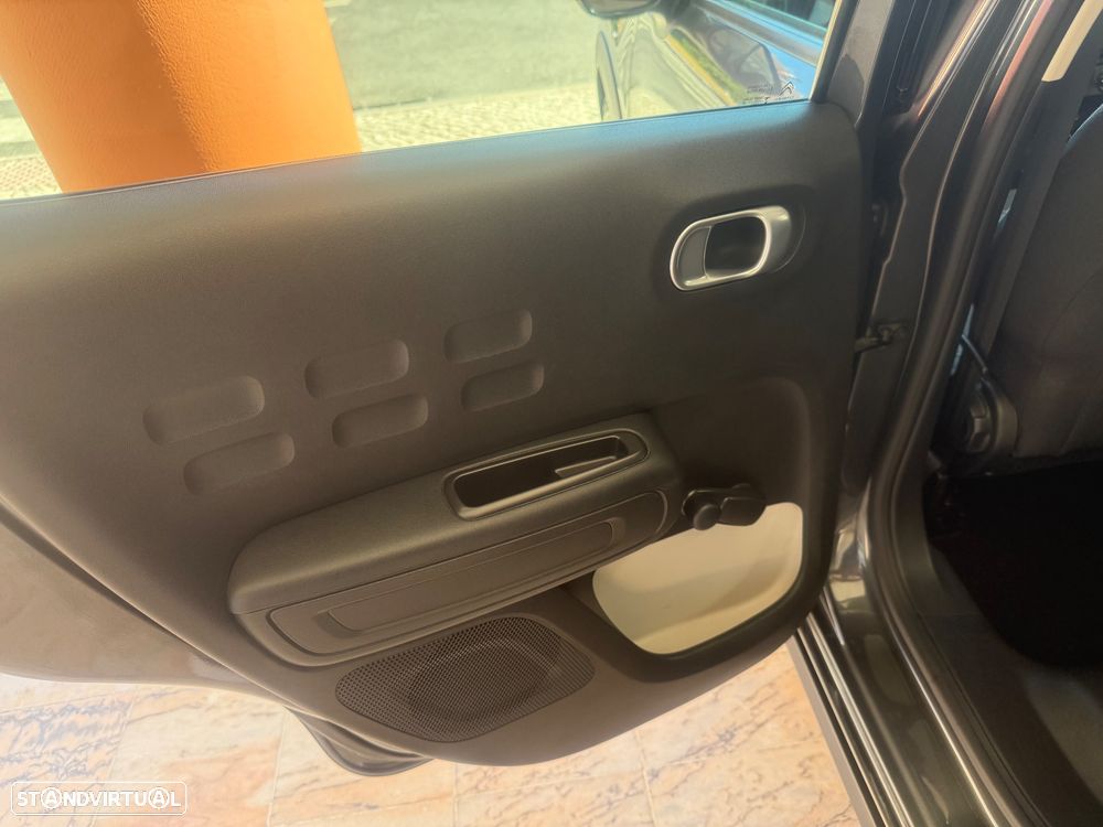 Citroën C3 1.6 BlueHDi Exclusive - 24