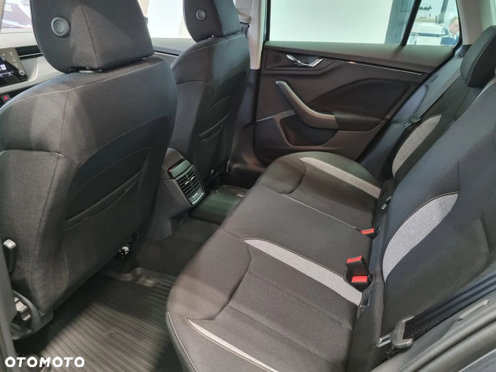 Skoda Kamiq 1.5 TSI Drive DSG - 28