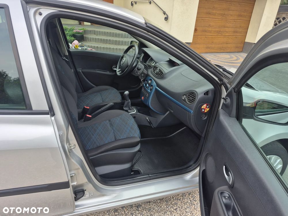 Renault Clio 1.2 16V Expression - 8