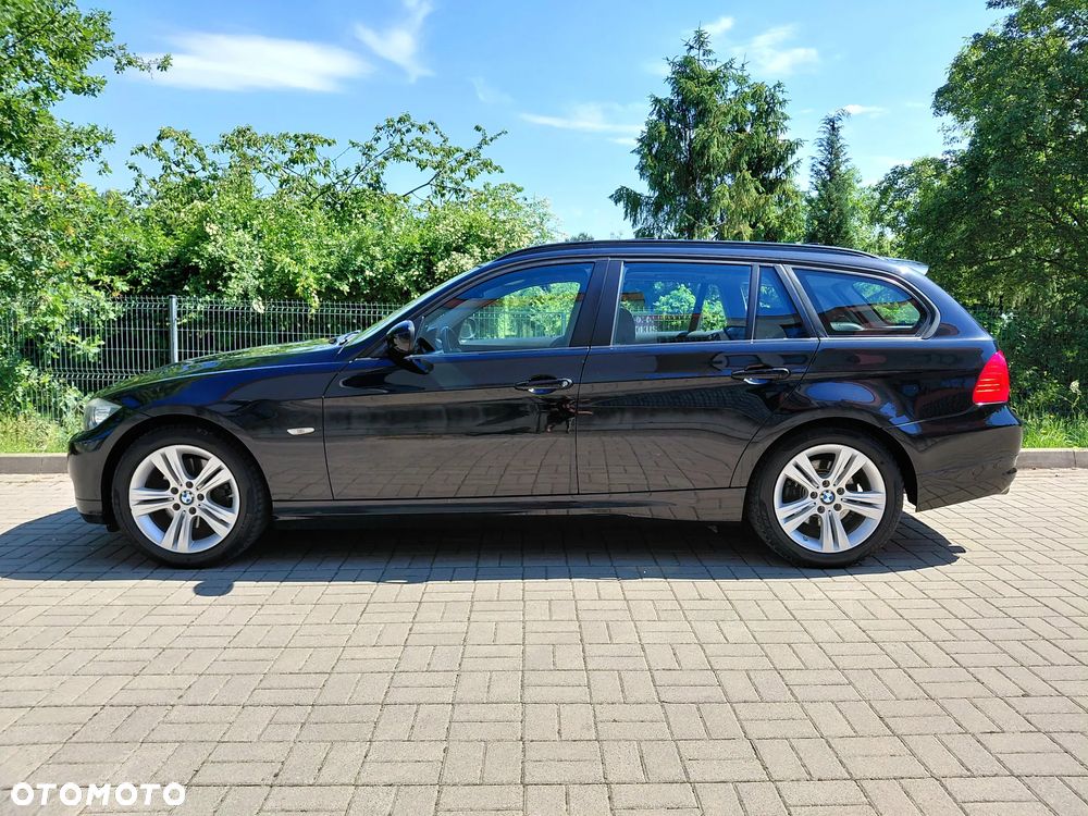 BMW Seria 3 320d DPF Edition Sport - 20