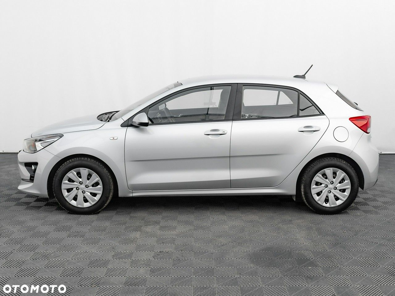 Kia Rio 1.2 M - 10