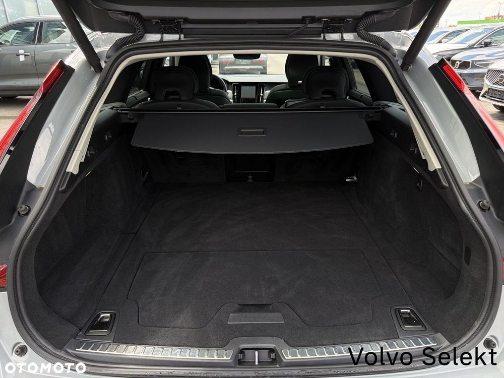 Volvo V90 - 30