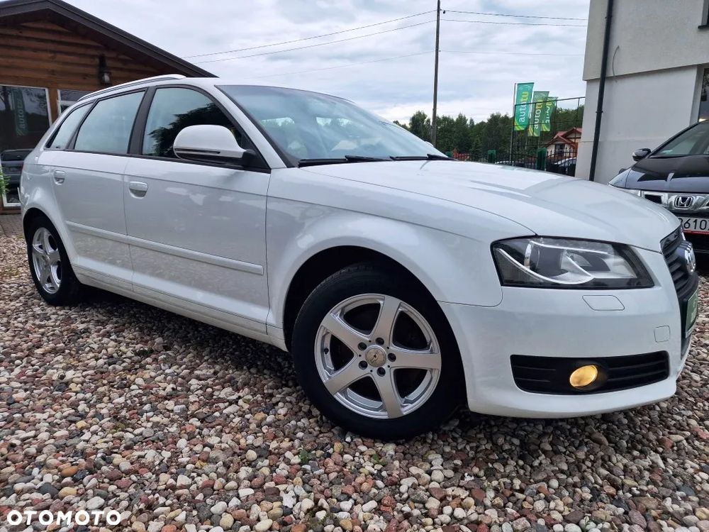 Audi A3 Sportback - 3