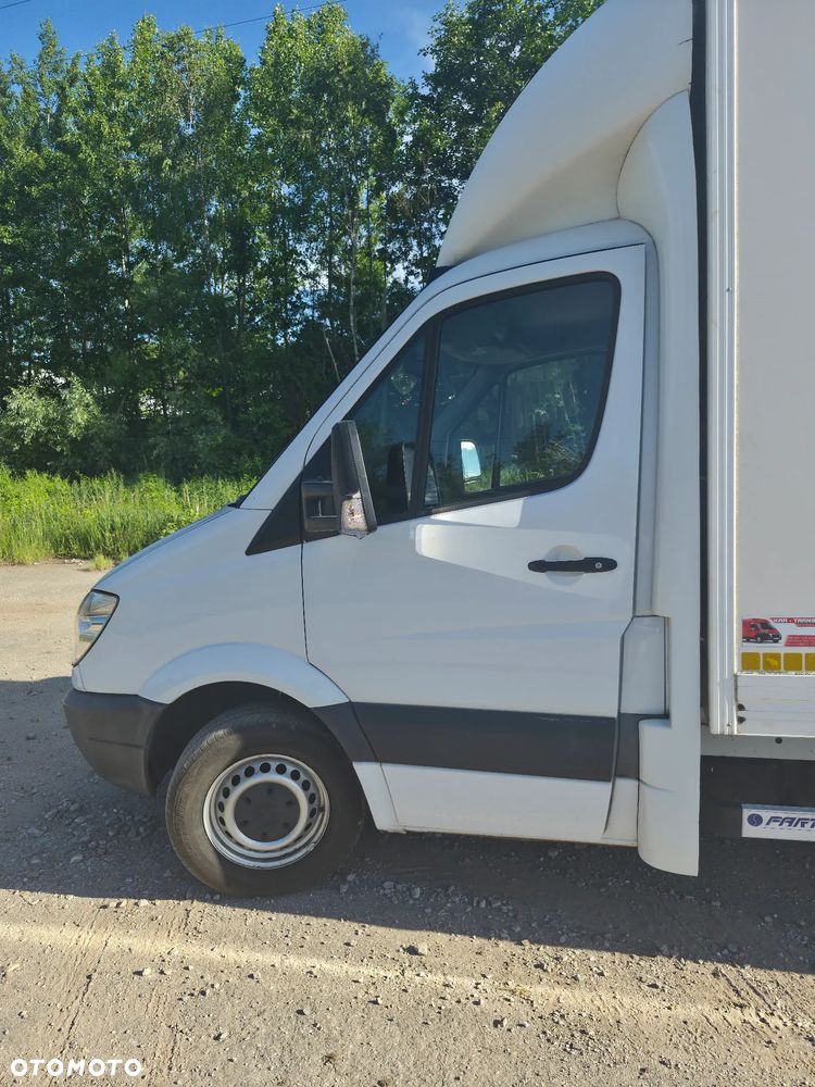 Mercedes-Benz Sprinter - 5