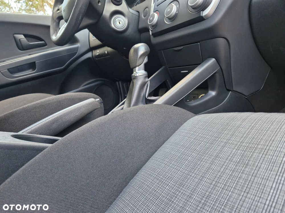Kia Ceed - 6