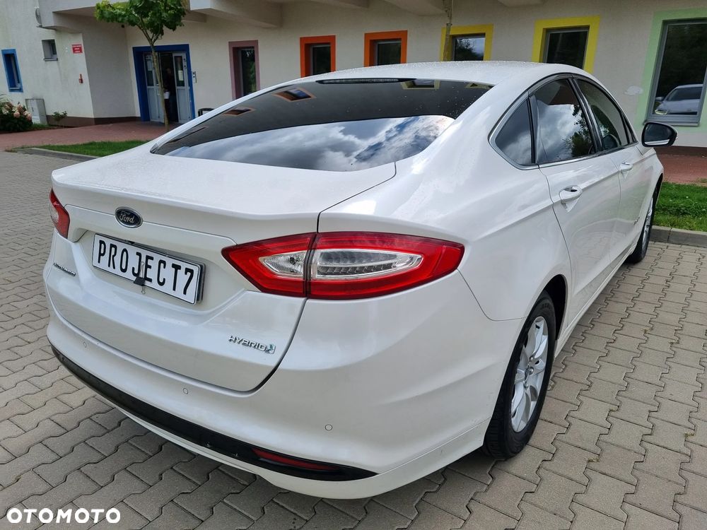 Ford Mondeo - 32