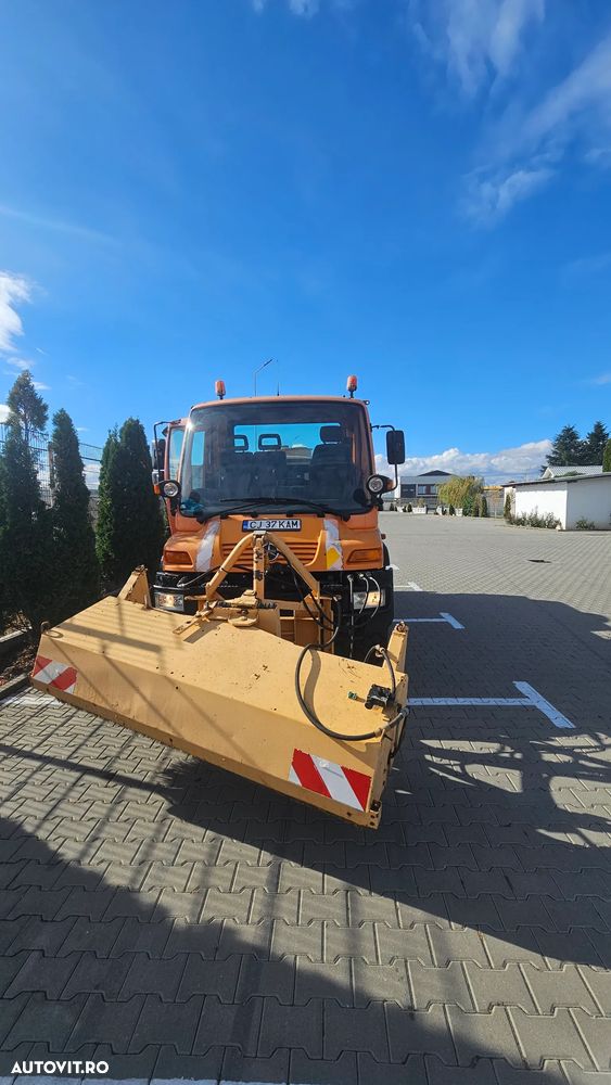 Mercedes-Benz Unimog U300 - 5